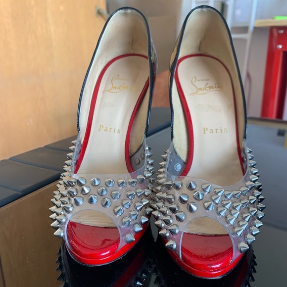 Louboutin heels - Picture 4 of 8